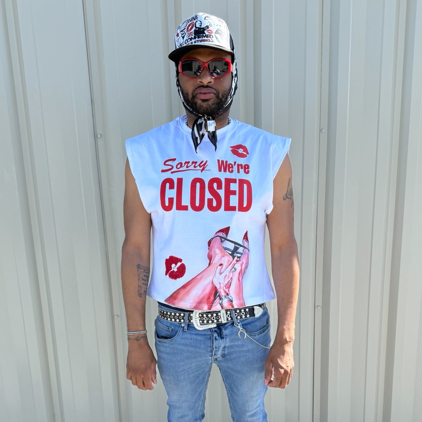 SORRY WERE CLOSED TEE
